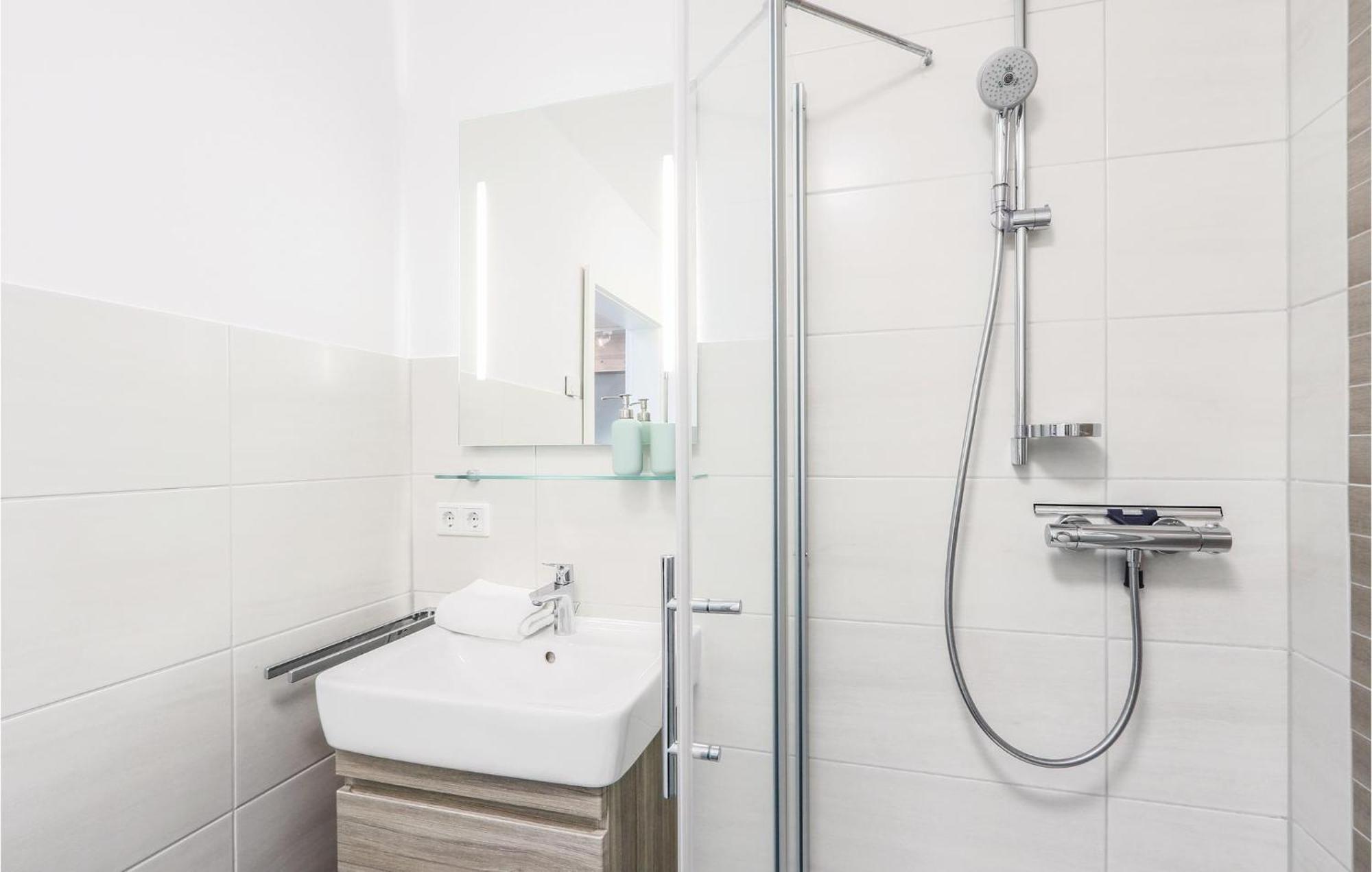 Amazing Apartment In Dagebuell With Kitchenette Kültér fotó